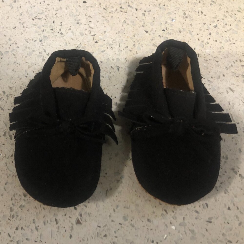 OLD NAVY MOC BOOTIES / 0-3M